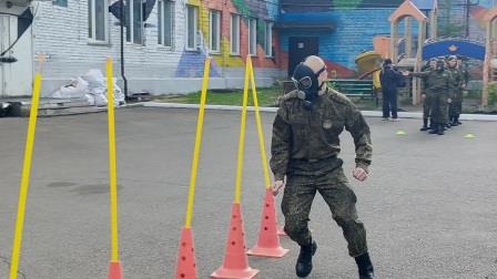 й