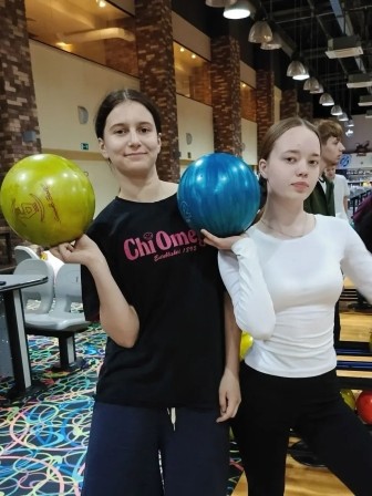 н
