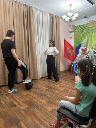 н