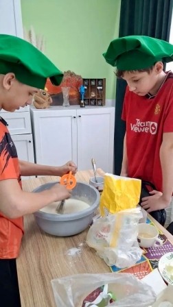 н