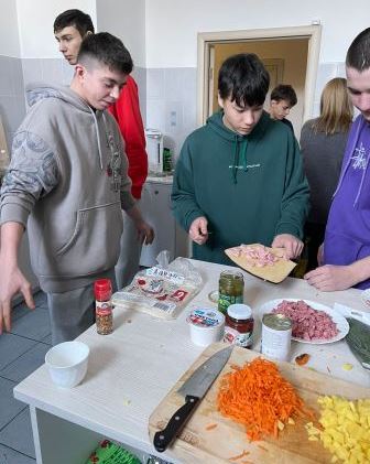 Й