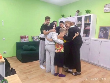 й